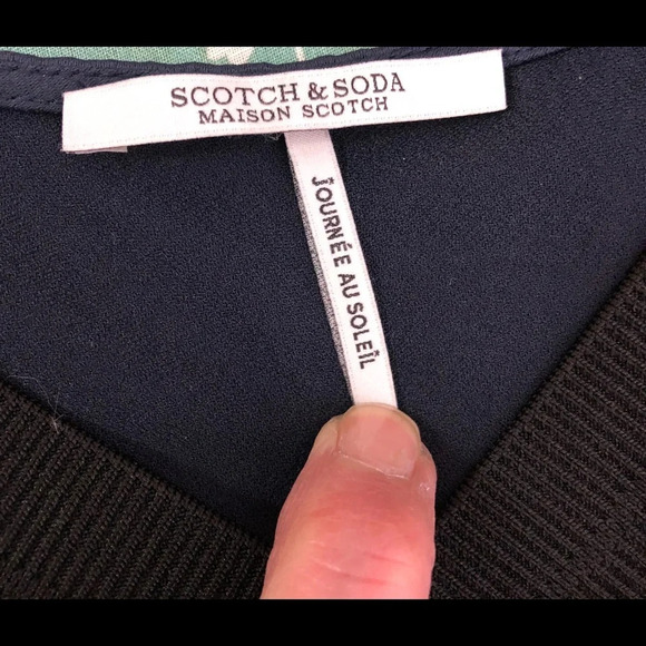 Scotch & Soda Blue Solid Rib Top V-Neck Top Short Sleeve Size Small - Picture 10 of 10